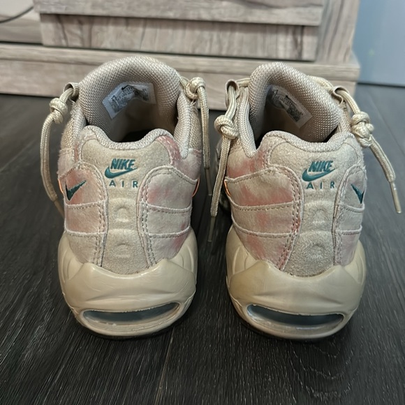 Nike Air Max womens 6 - Picture 4 of 6